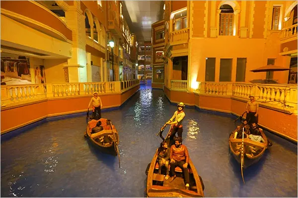 Grand Venice Mall Noida: Timings & Things to Do with Prices